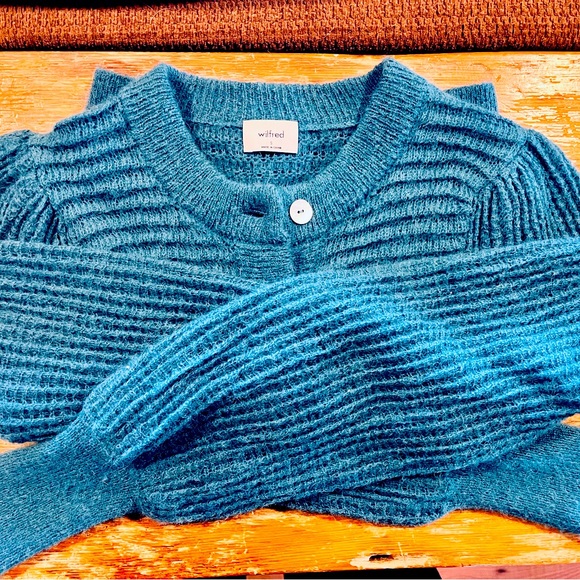 *SOLD* Aritzia Mohair Cardigan, Small - Picture 5 of 6